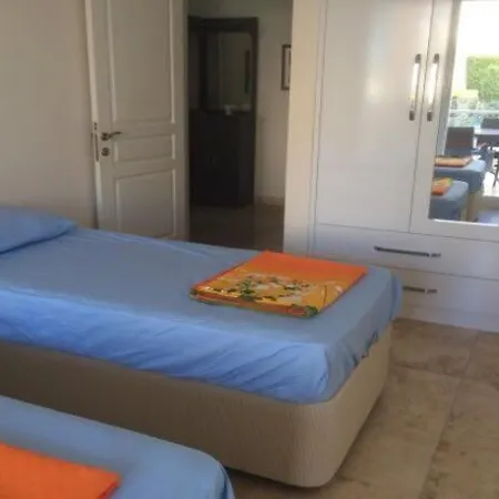 Apartment Dana 1 *